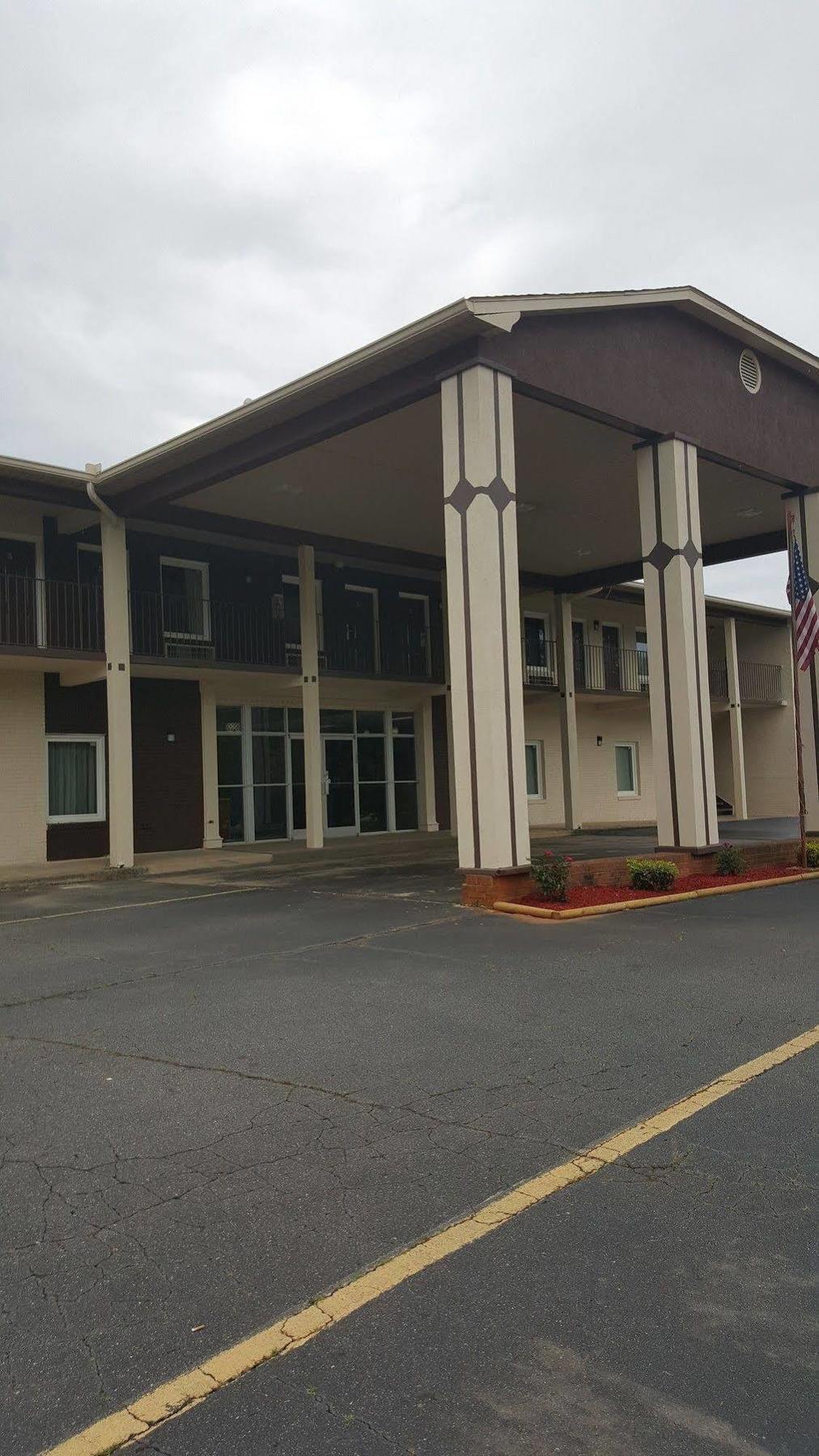 Econo Lodge Forest City Kültér fotó