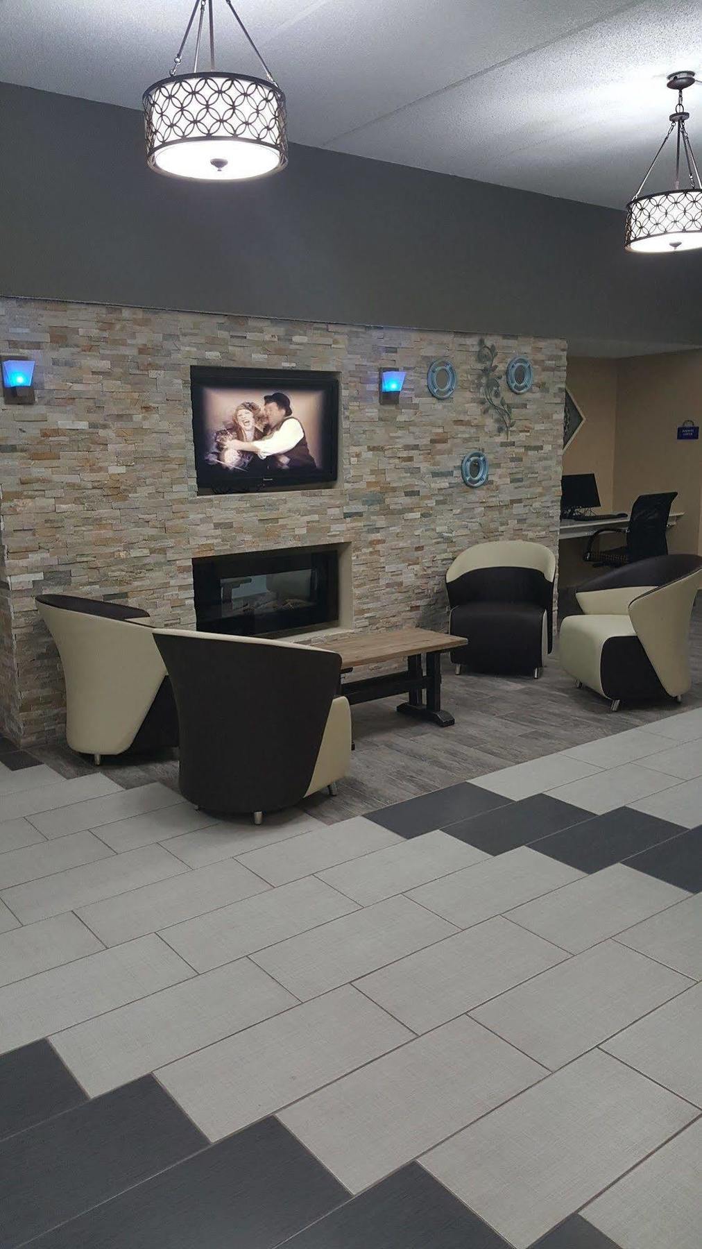 Econo Lodge Forest City Kültér fotó